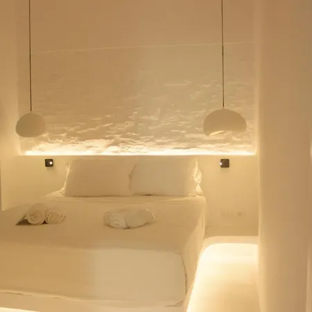 Cozy Corner Apartment *